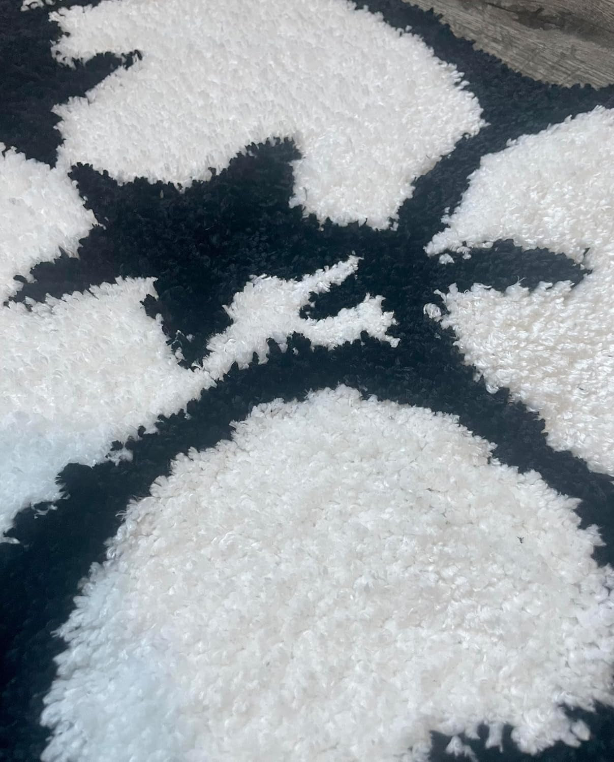 Ka-Ws Rug - Bape Star Rug - Hypebeast Room Decor - Handmade & Premium- 27In W * 20In L (70 * 50Cm) - Ka-Ws Design - Hypebeast Rug - Preppy Decor - Bape Rug -  Rug (Kawed)